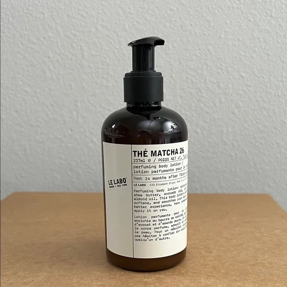 Le Labo Thé Matcha 26 Perfuming Body Lotion — Brown & White Bottle